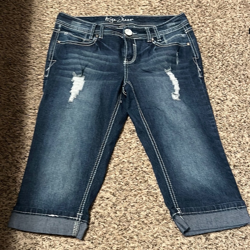 Ariya capris size 9/10